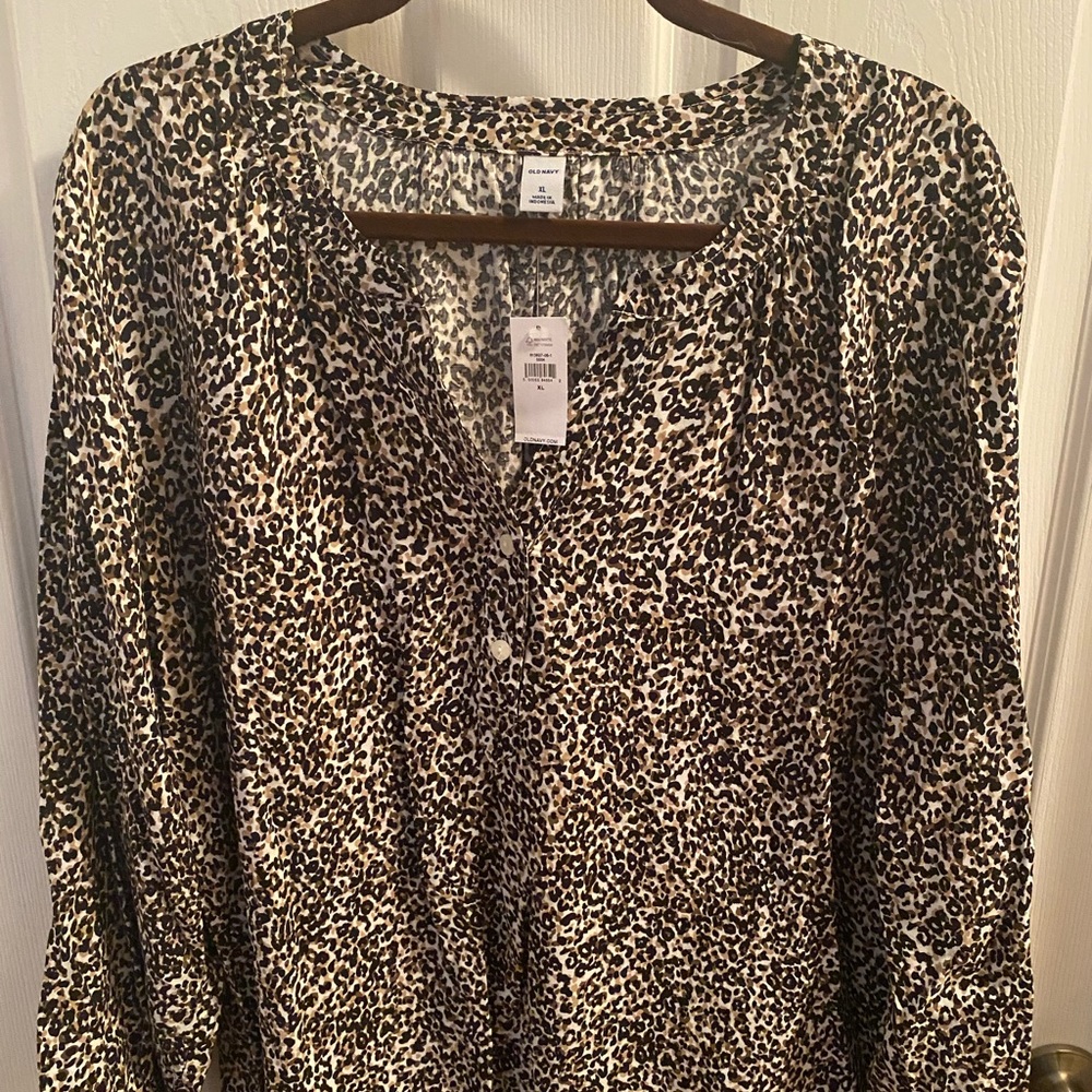 Old Navy Two Button V Neck Blouse- Size L